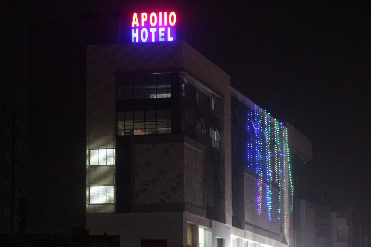 Apollo Hotel Ахмедабад Экстерьер фото